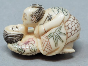 Small Polychrome Resin Netsuke Carved Shunga erotic Figurine Erotic Art Signed
