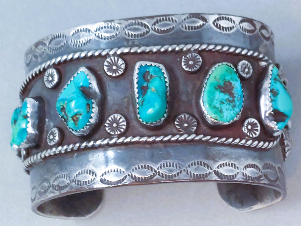 Navajo Graduated Turquoise &  Silver Cuff Bracelet 1.5/8" Wide