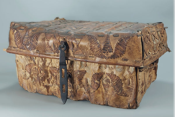Petaca or Hide Traveling Chest