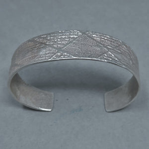 Navajo Silver Cuff Bracelet Plaid Design by Gino Antonio 3/4" Wide