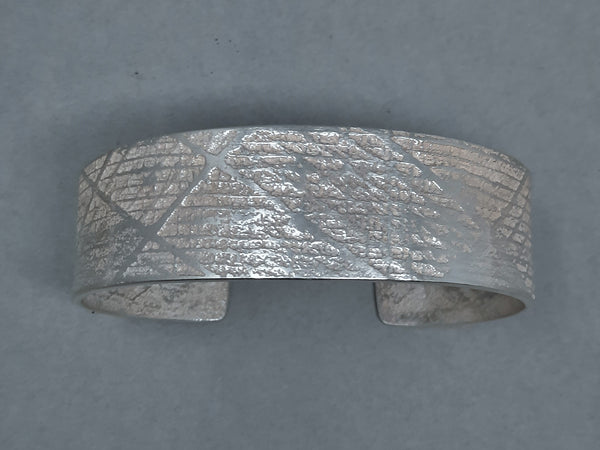 Navajo Silver Cuff Bracelet Plaid Design by Gino Antonio 7/8" Wide